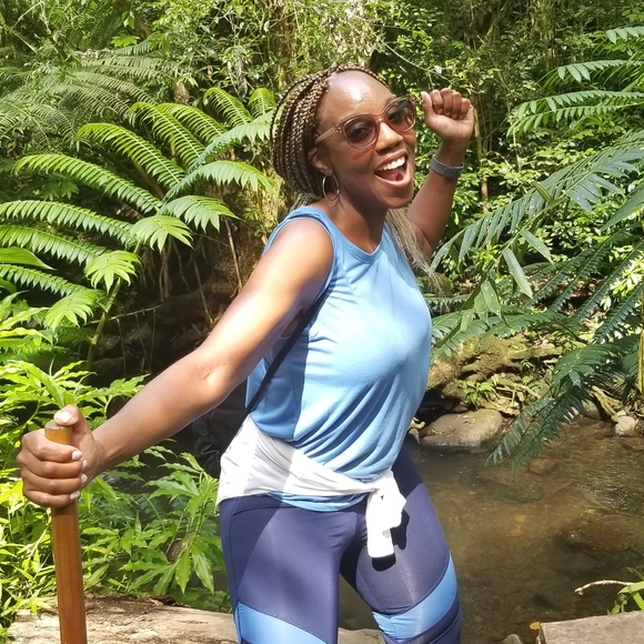 Meet your Posher, Capri - Picture 5 of 8